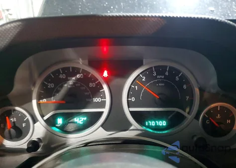 2010 Jeep Wrangler Unlimited Sport из США, поврежденный, VIN 1J4HA3H13AL213842